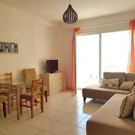 Coastal Cozy Apartament